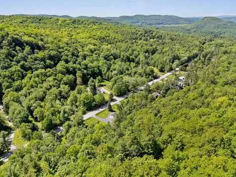 2021 Huntington Road Richmond VT 05477
