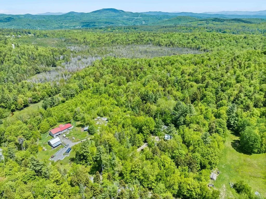456 Powder Spring Road Topsham VT 05076