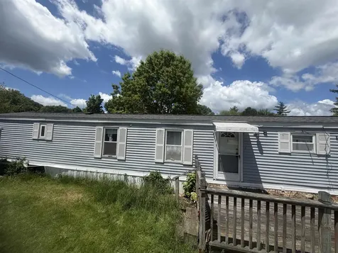 17 Wayland Circle Exeter NH 03833