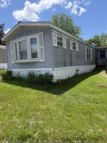 17 Wayland Circle Exeter NH 03833