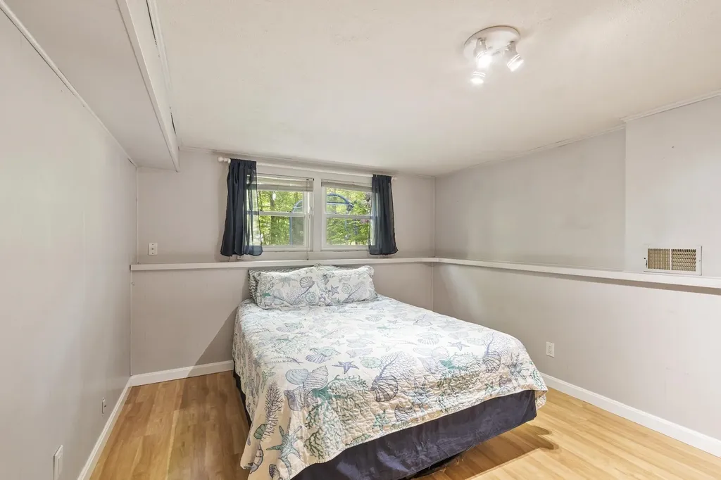 167 Turkey Hill Road Merrimack NH 03054