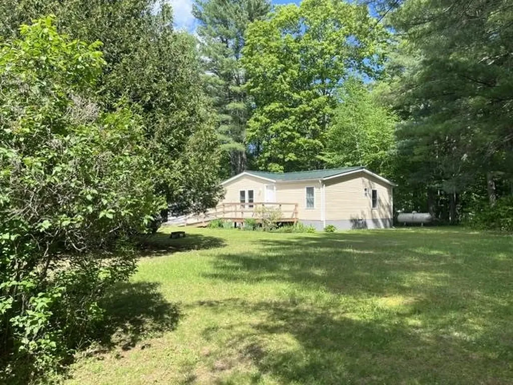 137 Tamarack Lane Pittsford VT 05763