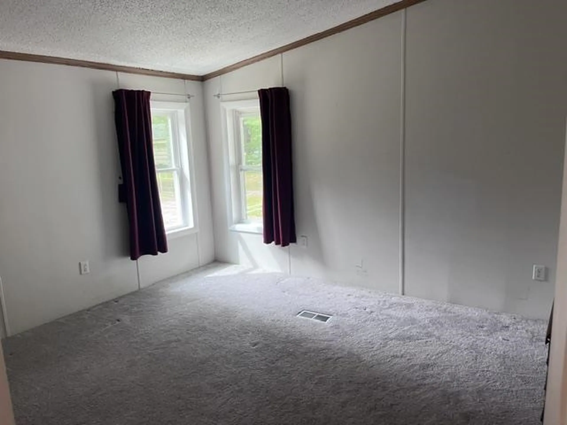 137 Tamarack Lane Pittsford VT 05763