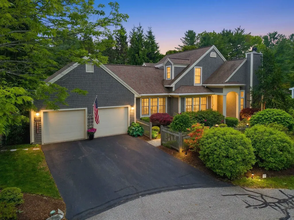 56 Old Bay Road New Castle NH 03854