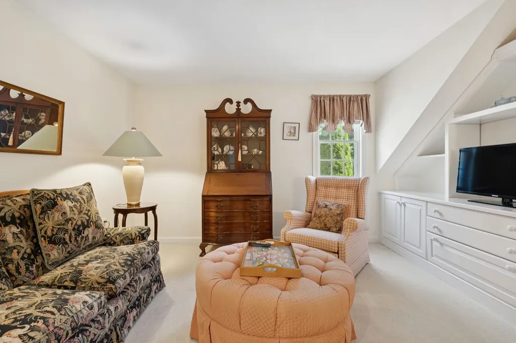 56 Old Bay Road New Castle NH 03854
