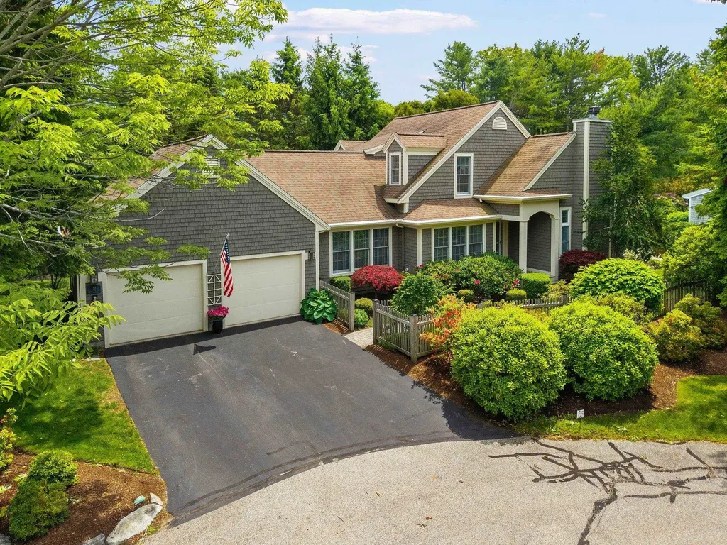 56 Old Bay Road New Castle NH 03854