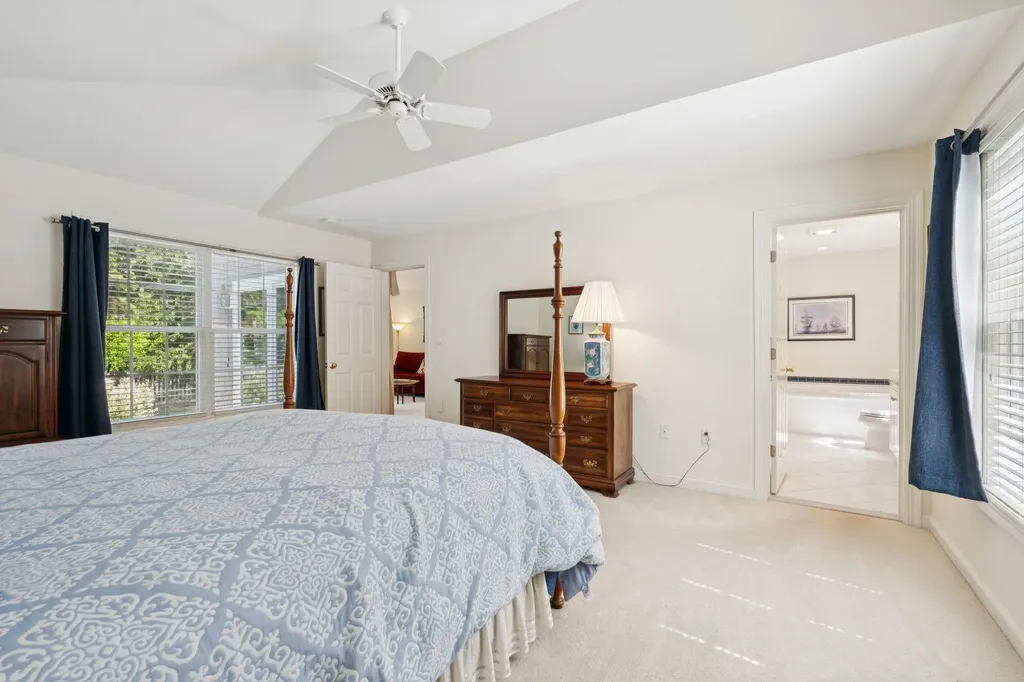 56 Old Bay Road New Castle NH 03854