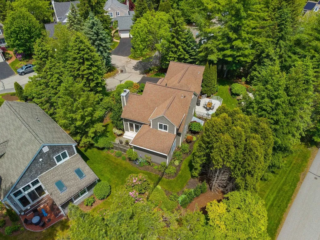 56 Old Bay Road New Castle NH 03854