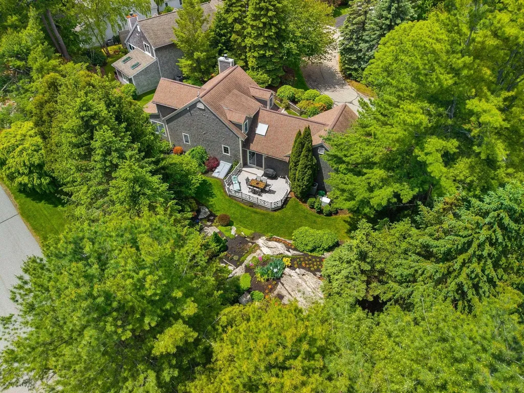 56 Old Bay Road New Castle NH 03854