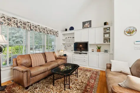 56 Old Bay Road New Castle NH 03854