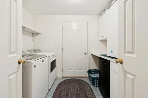 56 Old Bay Road New Castle NH 03854