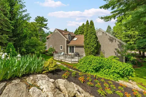 56 Old Bay Road New Castle NH 03854