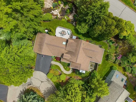 56 Old Bay Road New Castle NH 03854