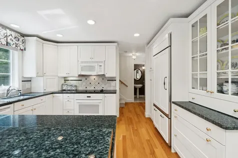 56 Old Bay Road New Castle NH 03854