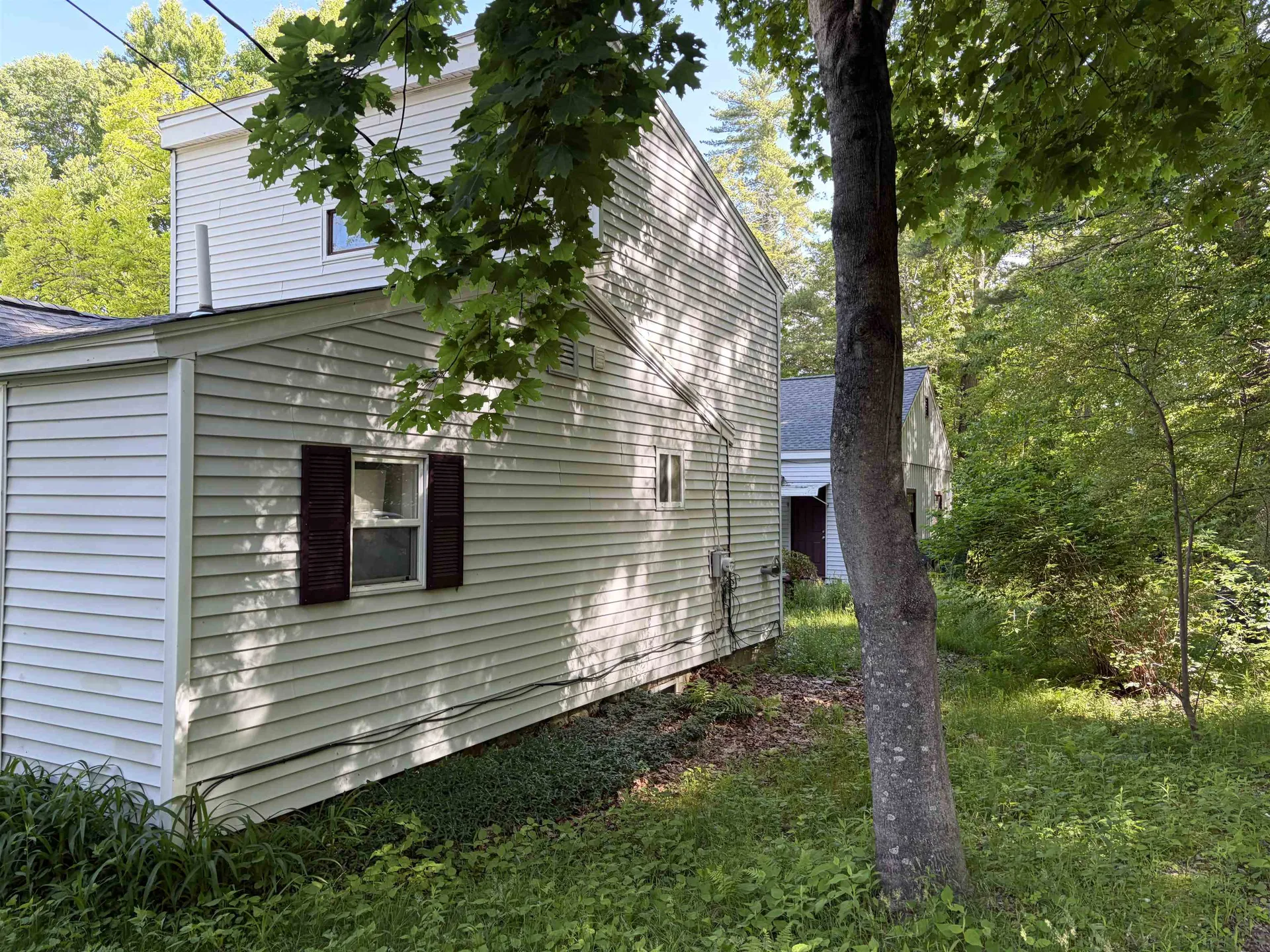 29 Cove Road East Kingston NH 03827