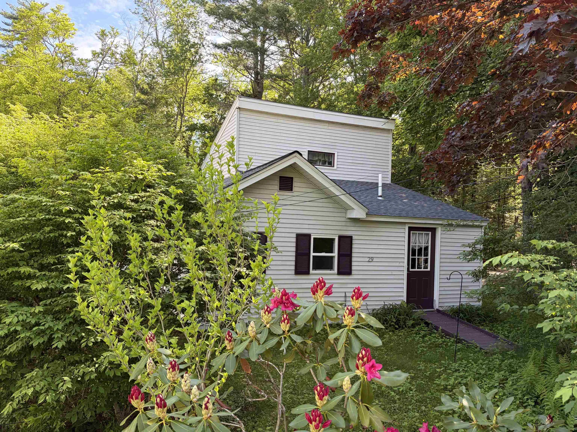 29 Cove Road East Kingston NH 03827