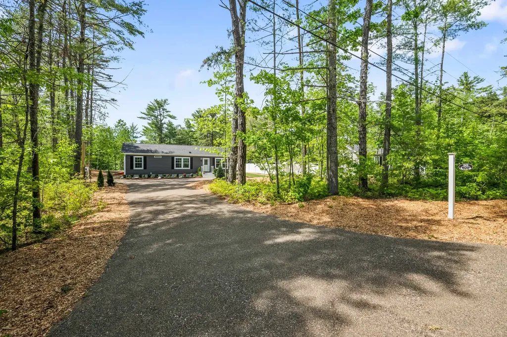 30 Vachon Drive Wakefield NH 03830