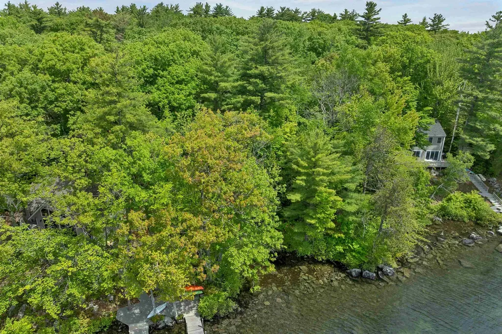 Big Barndoor Island Alton NH 03810