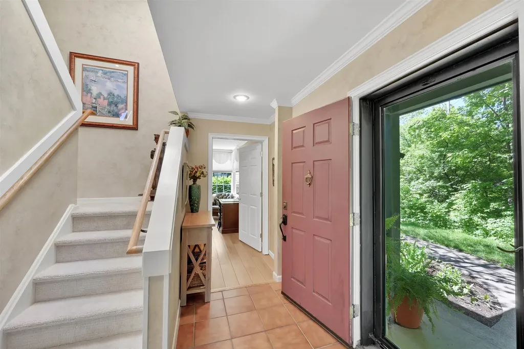 29 Lake Forest Drive Burlington VT 05401