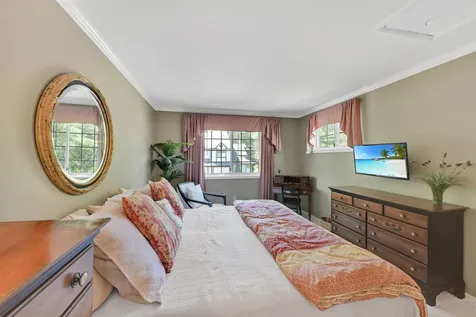 29 Lake Forest Drive Burlington VT 05401