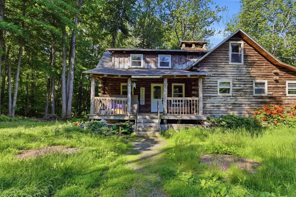 632 4th Range Road Pembroke NH 03275