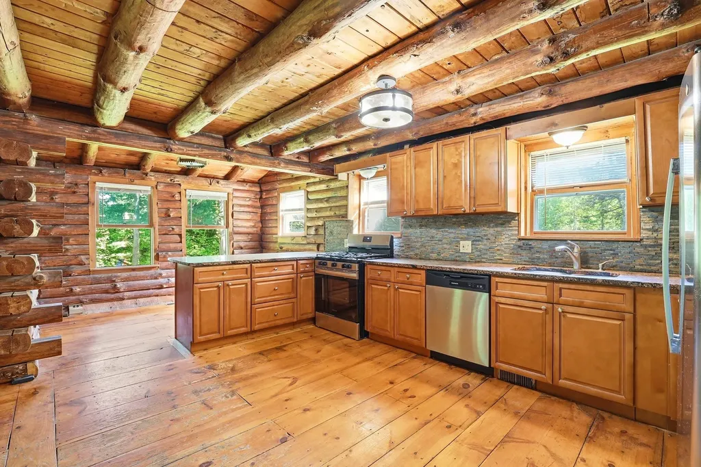 632 4th Range Road Pembroke NH 03275