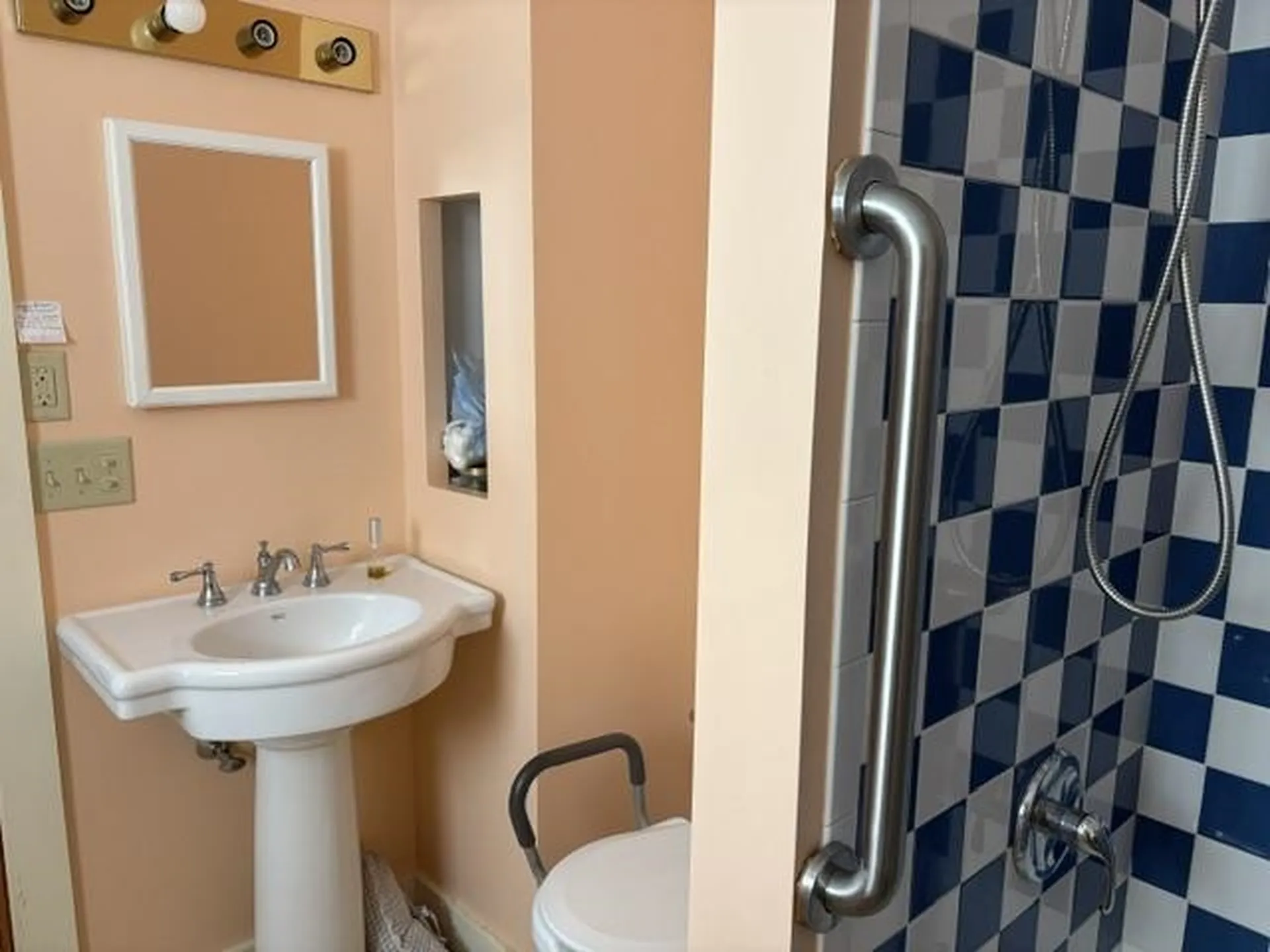 53 Alexander Place Royalton VT 05068