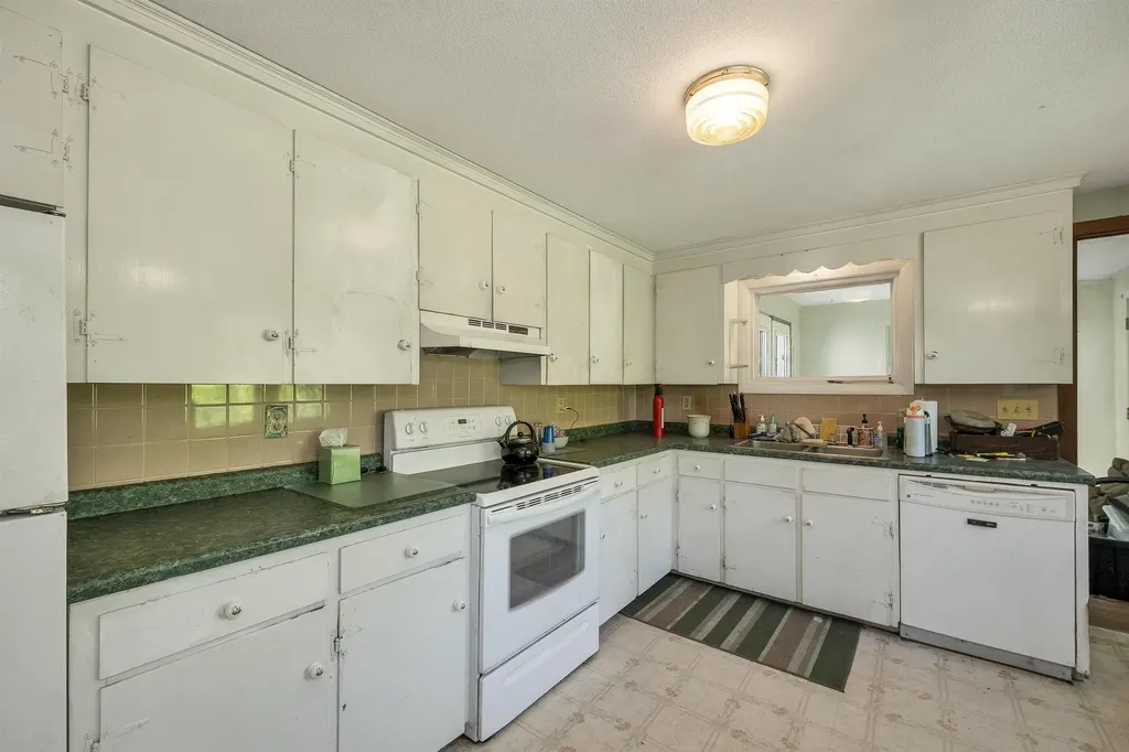 126 Hodgdon Road Northfield NH 03276