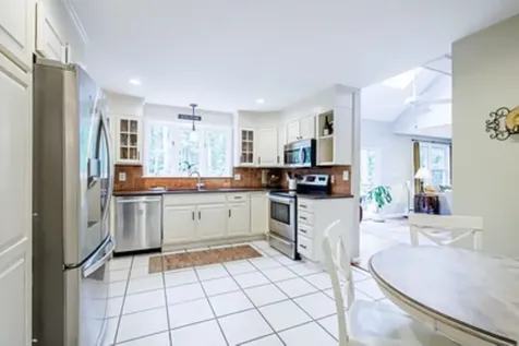 45 Blossom Road Windham NH 03087