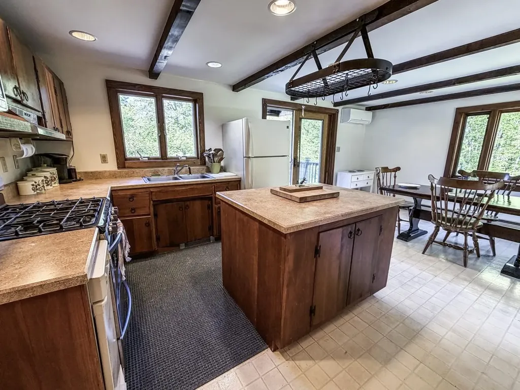 107 Bushnell Road Waitsfield VT 05673