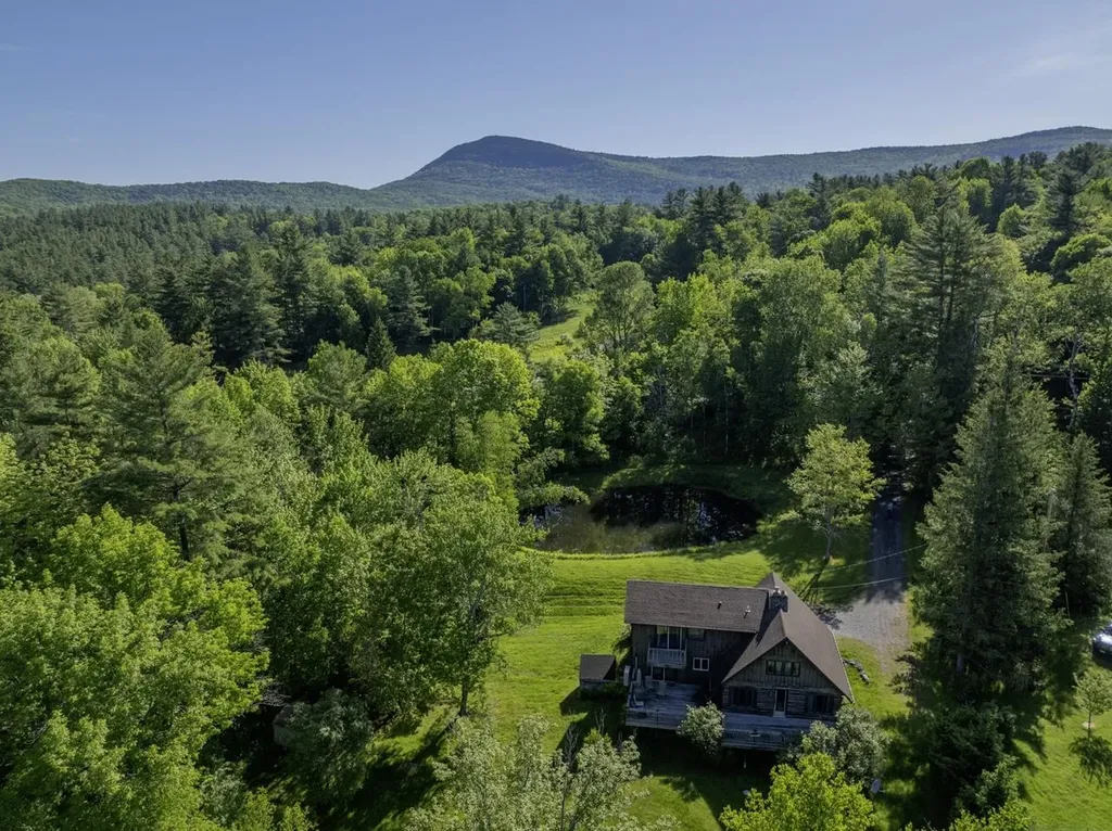 107 Bushnell Road Waitsfield VT 05673
