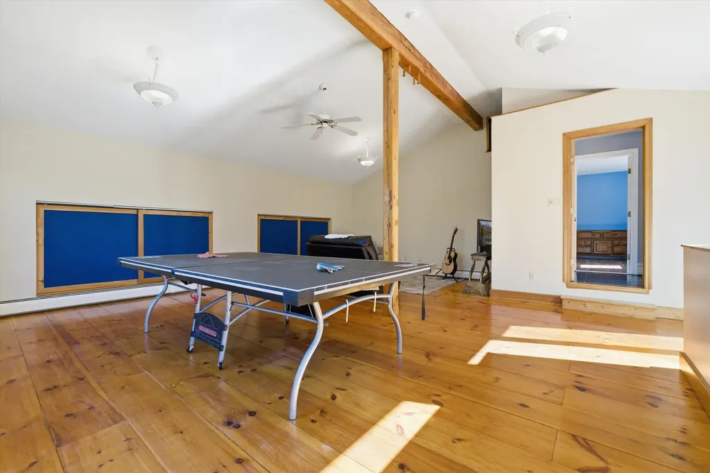 51 Scobie Road New Boston NH 03070