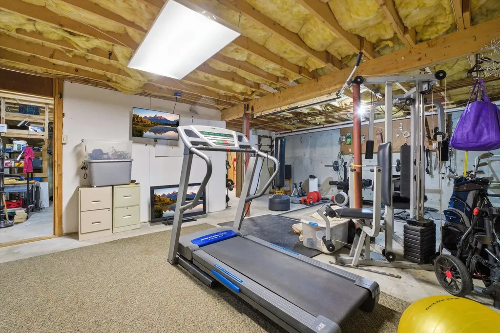 51 Scobie Road New Boston NH 03070