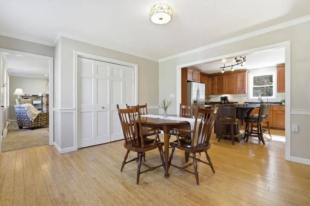 51 Scobie Road New Boston NH 03070