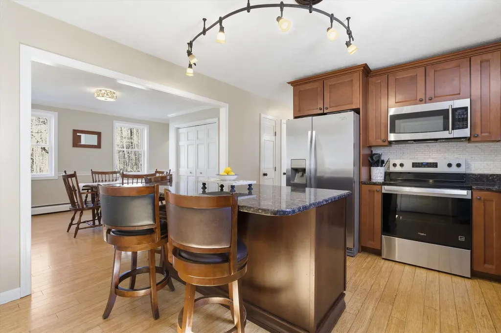 51 Scobie Road New Boston NH 03070