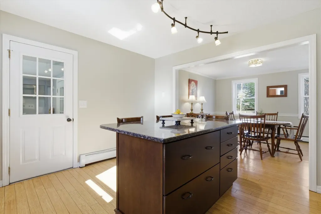 51 Scobie Road New Boston NH 03070