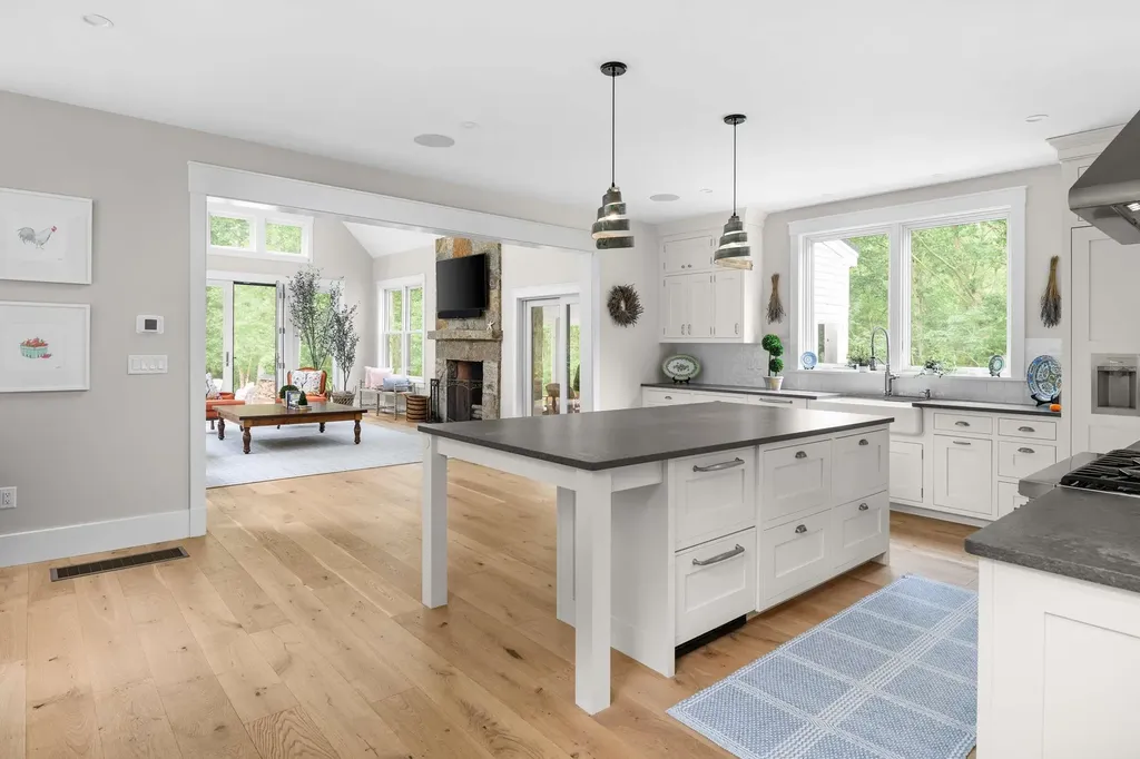 5 Primrose Lane York ME 03902