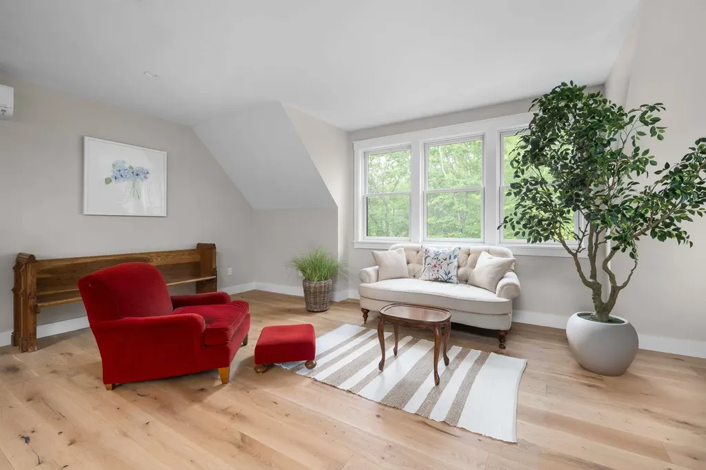 5 Primrose Lane York ME 03902