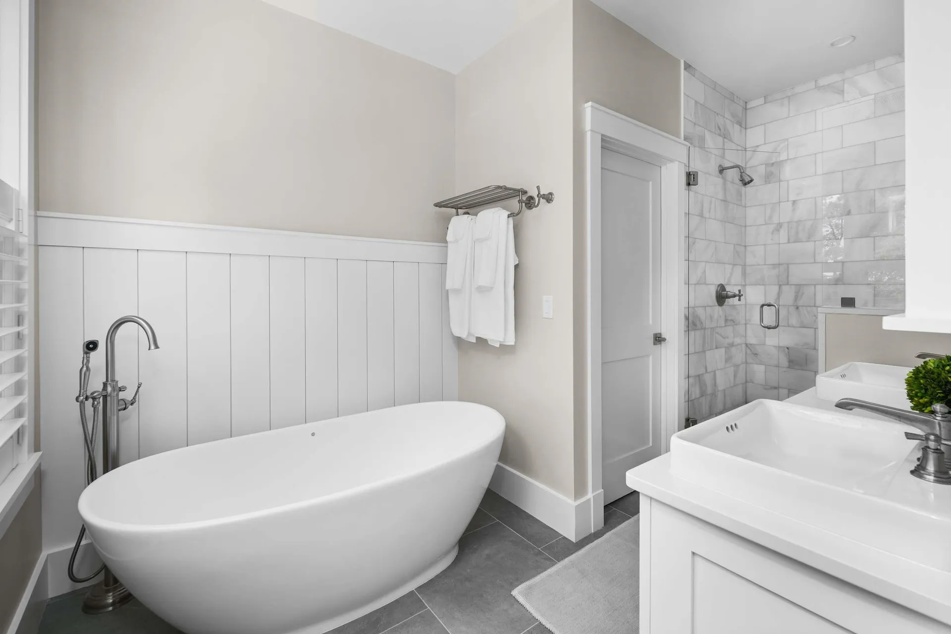 5 Primrose Lane York ME 03902