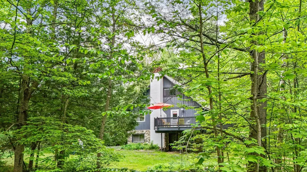 57 Pine Grove Jay VT 05859