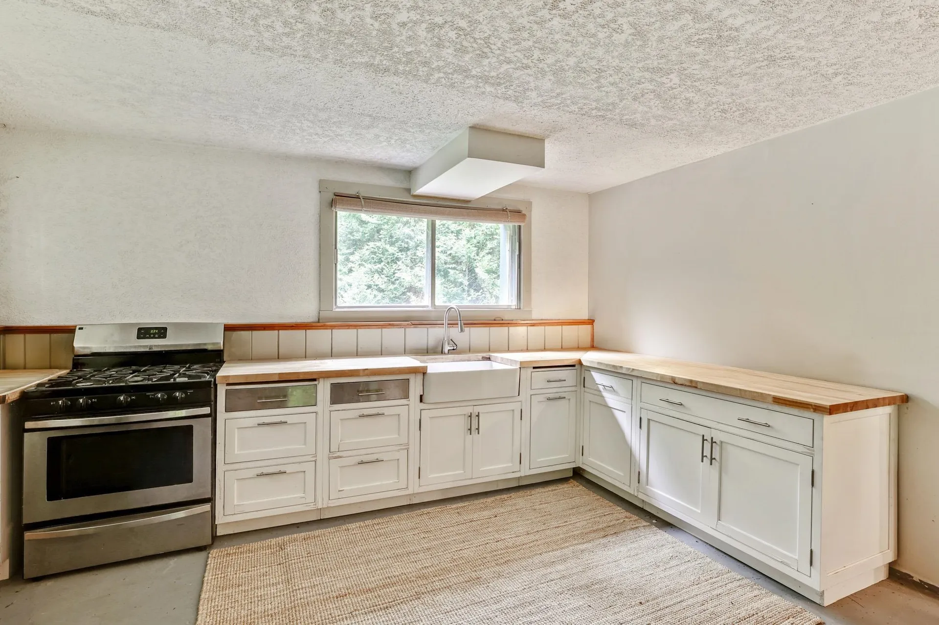 57 Pine Grove Jay VT 05859