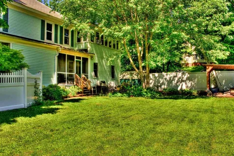 12 S Lincoln Street Keene NH 03431