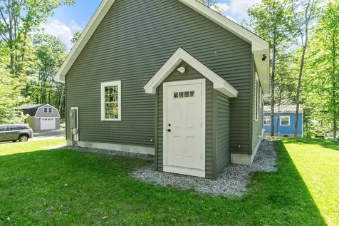 33 Blue Boar Lane Canterbury NH 03224