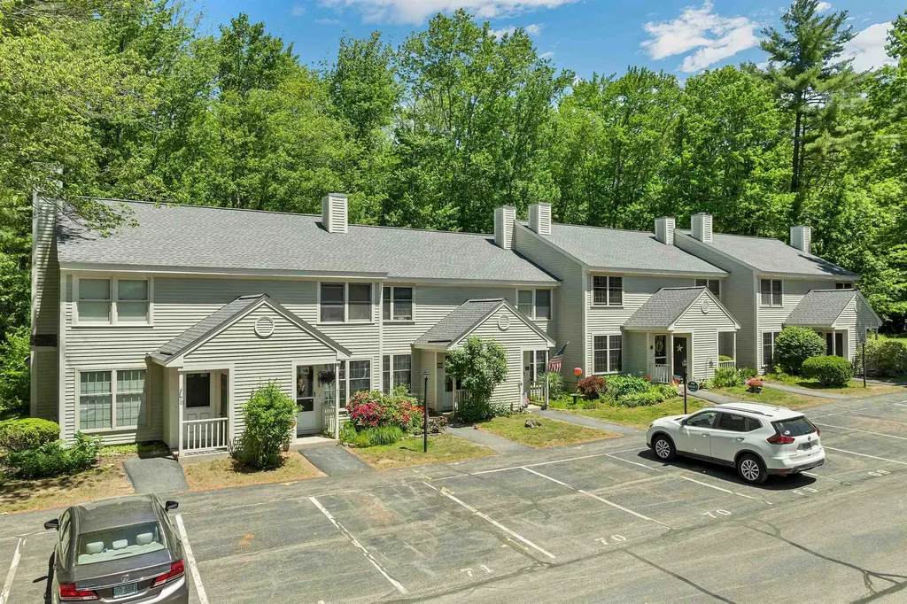 68 Woodland Green Rochester NH 03868