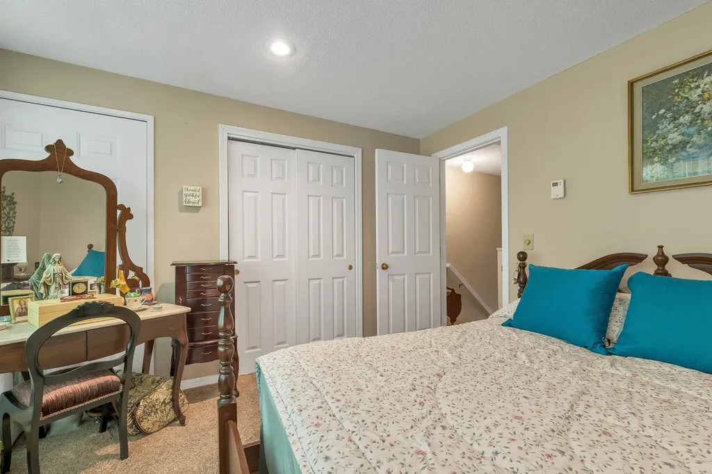 68 Woodland Green Rochester NH 03868