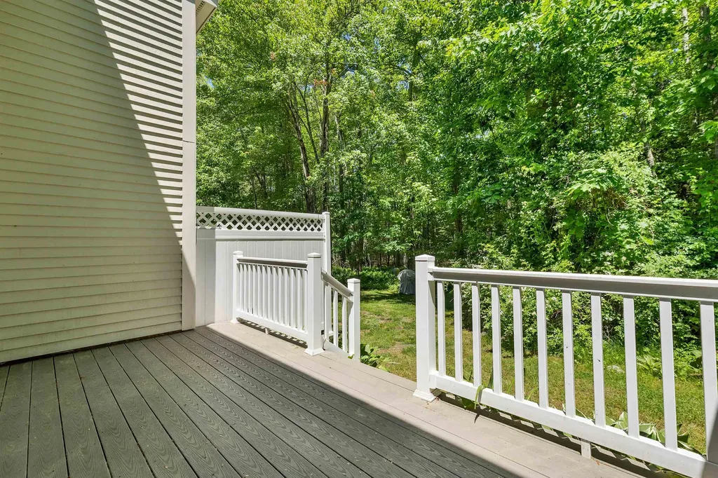 68 Woodland Green Rochester NH 03868