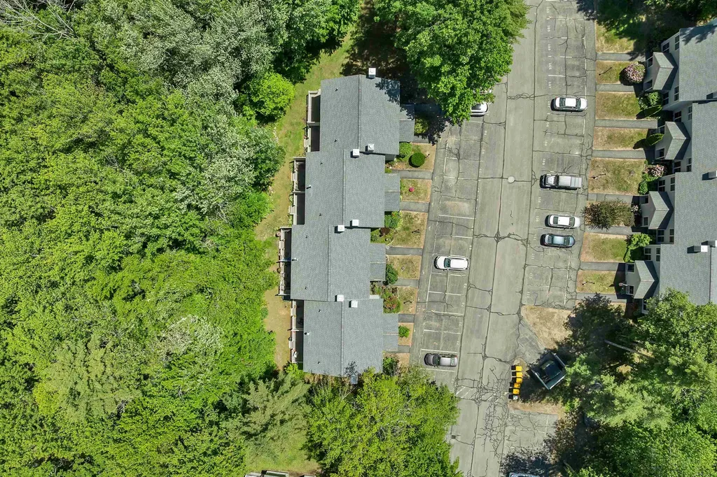 68 Woodland Green Rochester NH 03868