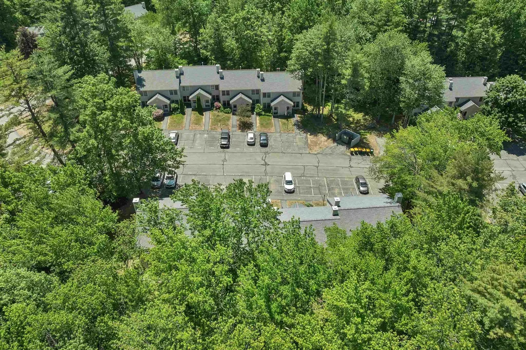 68 Woodland Green Rochester NH 03868