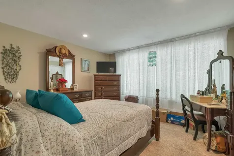68 Woodland Green Rochester NH 03868