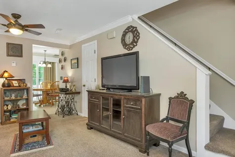 68 Woodland Green Rochester NH 03868